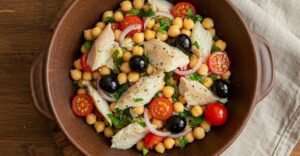 Salada de Grão-de-bico com bacalhau