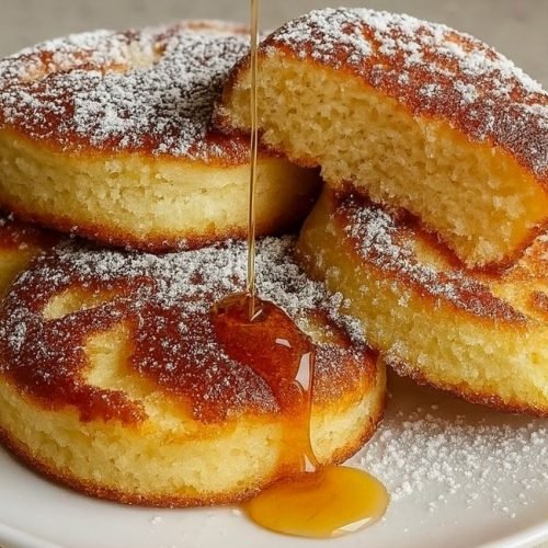Esse Bolinho de Iogurte Fica Pronto Num Pulo e Derrete na Boca