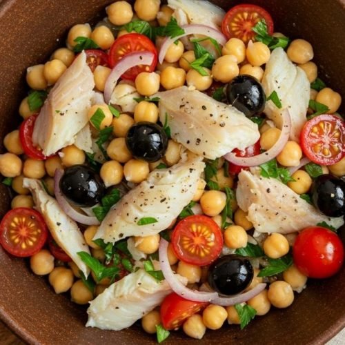Rápida, nutritiva e perfeita para o frio: a salada de grão-de-bico que abraça por dentro